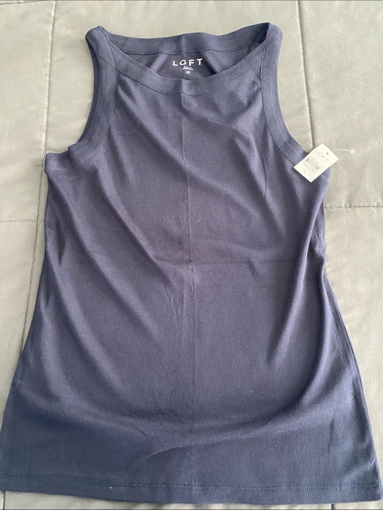 LOFT Tops - ⭐️4/$20⭐️ LOFT Navy Blue Ribbed Tank Top